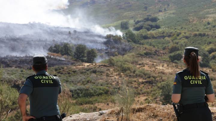 Los medios de extinción confían en poder “dar por estabilizado” el incendio de Porto (Zamora) entre esta noche y mañana