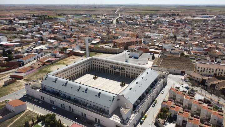 Movimiento Sumar: hay muchos municipios con menos población que Noblejas que tienen IES