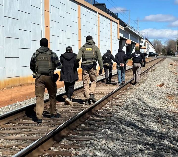 Vuelta de migrantes deportados pega a región de Tequila: alcalde