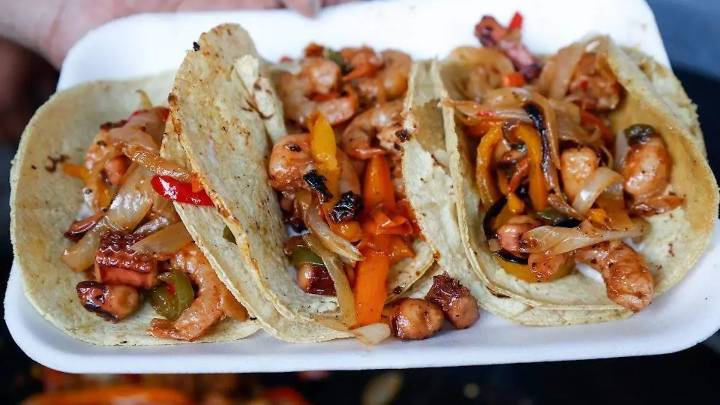 Sabor, tradición y cultura se reúnen en la 12va Feria del Marisco de Zinacantepec