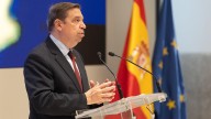 Luis Planas comparece ante la Comisión para informar sobre su gestión en los incendios