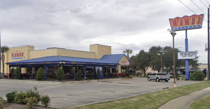 Nurse left her 1-year-old in restaurant parking lot while the family had dinner: Police
