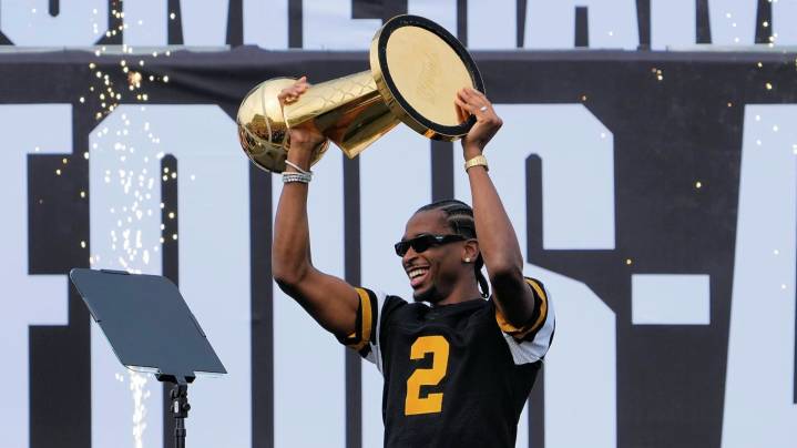 Thunder star Shai Gilgeous-Alexander presented key to hometown of Hamilton, Ontario