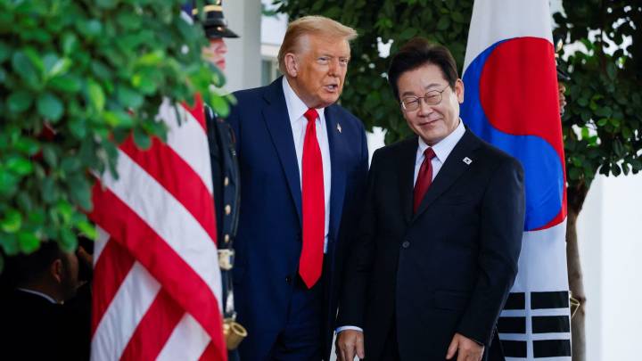 Trump meets South Korea president, touts Kim Jong
