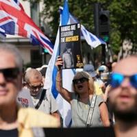 Hundreds march in London against UK recognising a Palestinian state