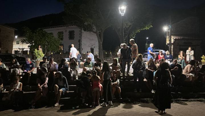 Indignación entre los vecinos en San Martín de Elines tras la prohibición de “La Abadía Viviente” en la Colegiata