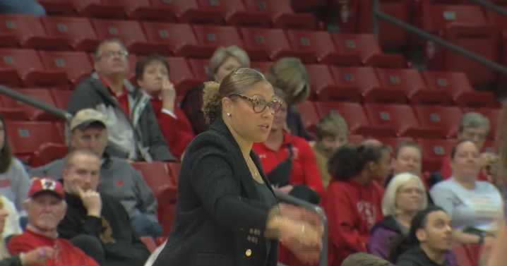 Ex-Wisconsin players say in lawsuit that former coach Marisa Moseley psychologically abused them