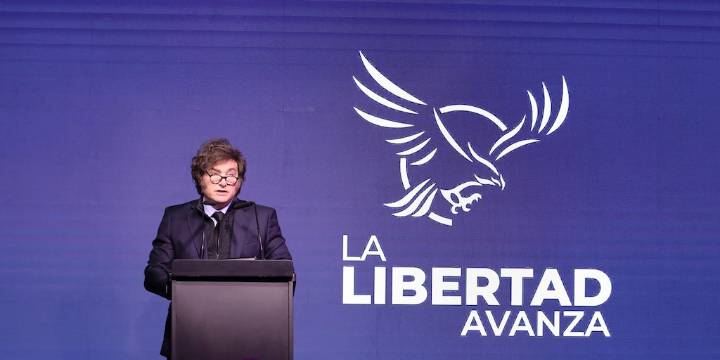 Milei retomará la campaña con dos actos clave en la Provincia y prepara un evento masivo para promover la fiscalización