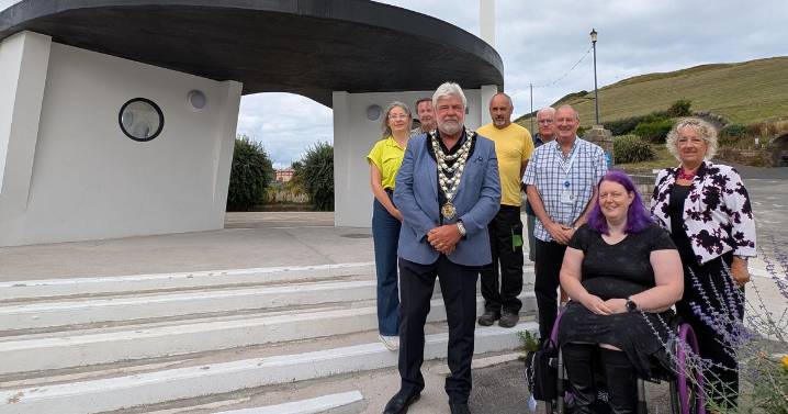 All change in lovely Devon town as new build lifts seafront