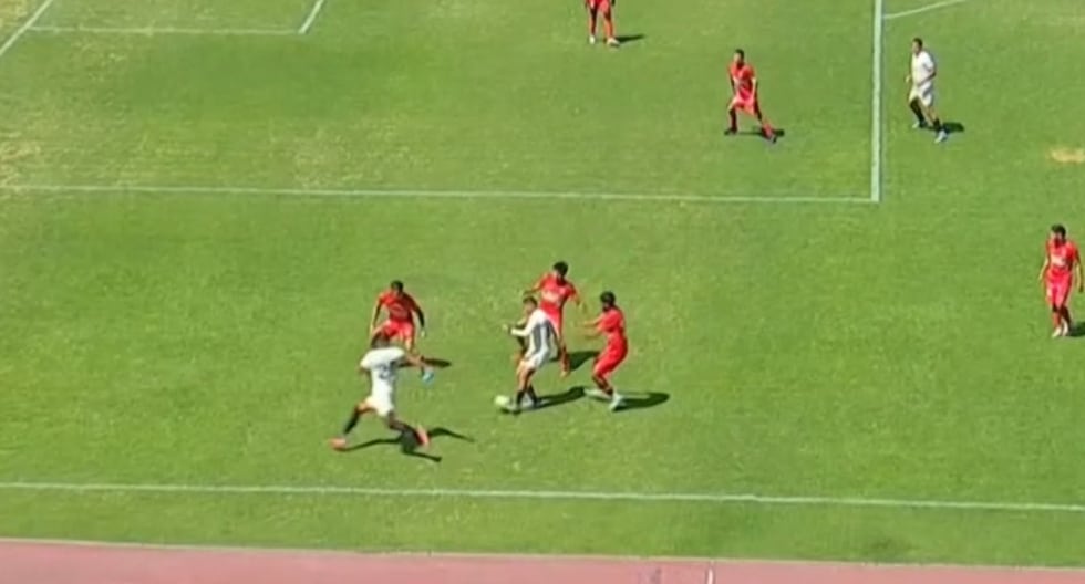 Gol anulado a Valera hoy, Universitario vs. Sport Huancayo por Liga 1 