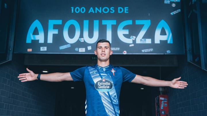 Carlos Domínguez: «É unha marabilla seguir na miña casa, no club da miña vida»