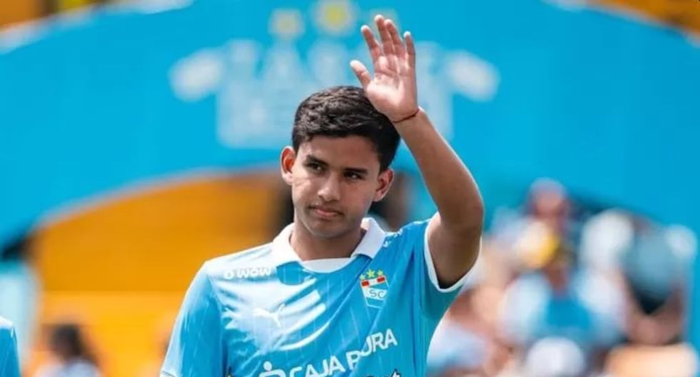 Julio César Uribe sobre Jhilmar Lora: “Es parte del plantel. Dependerá siempre de él que el técnico le dé la oportunidad” Sporting Cristal últimas