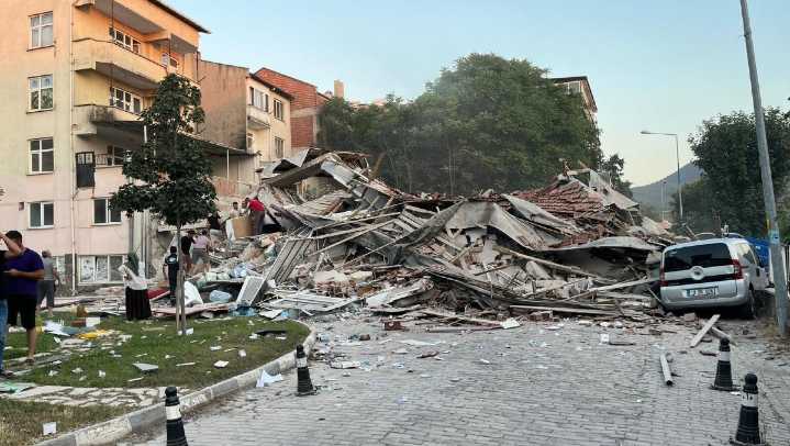 Sismo magnitud 6.1 sorprende a Turquía