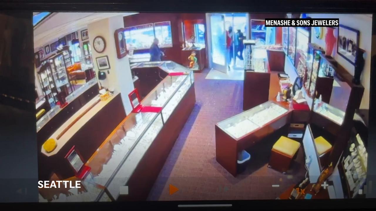 Thieves grab $2 million in jewelry in Seattle heist that took less than 2 minutes