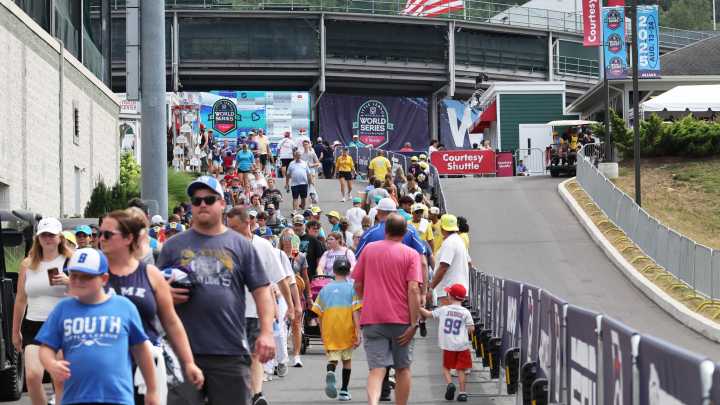 Illinois vs Pennsylvania in 2025 LLWS: Clarendon Hills time, TV channel