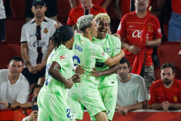 Mallorca acaba con nueve jugadores ante el Barça