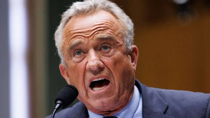 RFK Jr. Shifts $500 Million From mRNA Research to 'Safer' Vaccines. Does the Data Back That Up?
