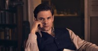 Inside Jeremy Irvine’s life from hitting ‘rock bottom’ to Outlander prequel ‘faff’