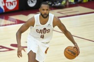 Evan Mobley Looks Unrecognizable in Offseason as Cavs Face Crucial Roster Decision The Cleveland Cavaliers enter the 2025–26 season with Evan Mobley's development and potential signings shaping expect