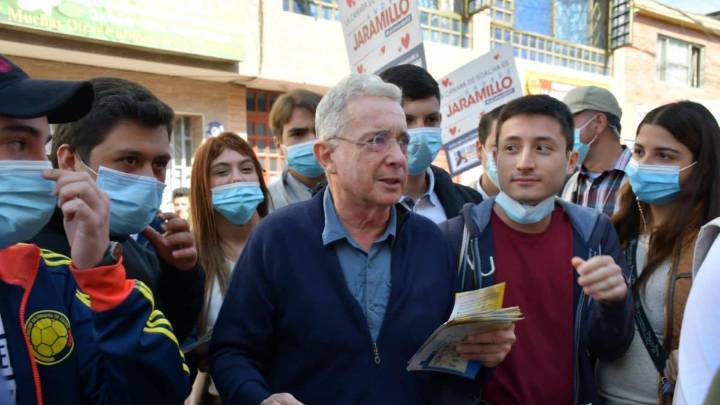Reacciones políticas al fallo de tutela que ordena libertad inmediata de Álvaro Uribe Vélez hasta decisión en segunda instancia