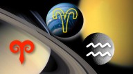 Saturno, Neptuno y Plutón retrógrados en Aries y Acuario: las predicciones astrológicas para los 12 signos