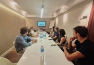 Los dueños de pisos turísticos acusan al Principado de poner en peligro 900 empleos en Asturias