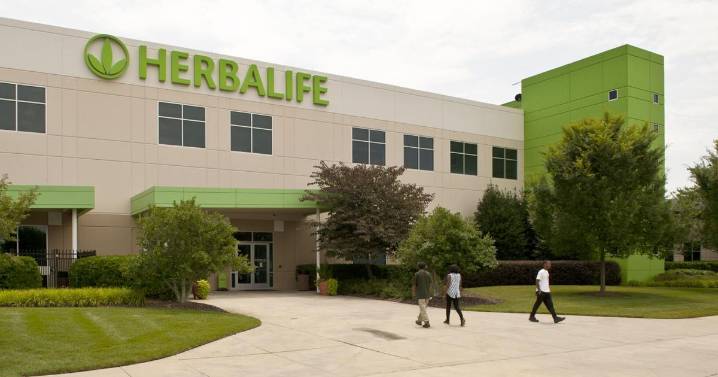 Herbalife beats analysts' 2nd-quartrer earnings projections