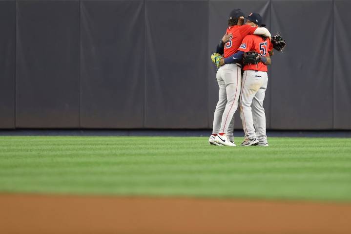 Red Sox ride unlikely hero to clinch playoff tiebreaker over Yankees, improve to 7