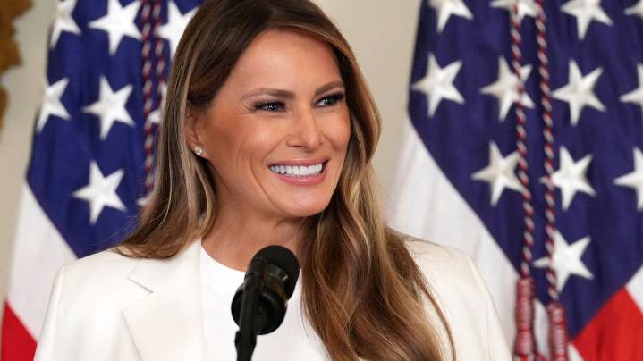 Melania Trump invites K-12 students to participate in nationwide AI challenge contest