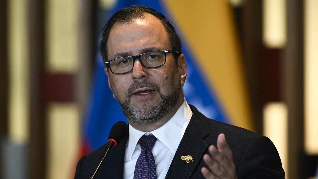 Instalan seminario internacional para enaltecer legado antiimperialista de Fidel