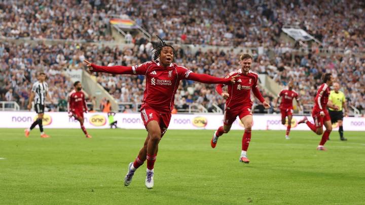 Liverpool's Virgil van Dijk hails Rio Ngumoha's 'dream debut'