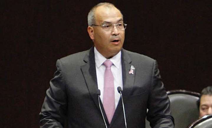 Acusan de 2 delitos a Carlos Treviño, exdirector de Pemex