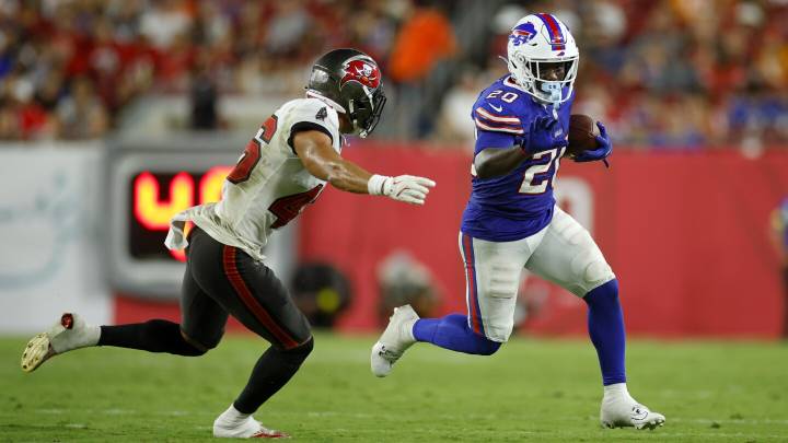Frank Gore Jr. was NFL's only player with 100+ yards rushing and receiving this preseason