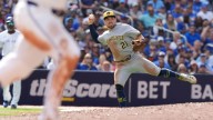 Chourio and Yelich hit back-to-back HRs off Hoffman in the ninth as the Brewers beat the Blue Jays