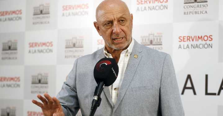 José Cueto respalda promulgación de la ley de amnistía: "No puedes tener a personas en juicios interminables"