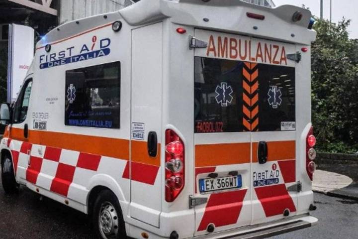 Hombre sobrevive luego de pasar dos días con una flecha clavada en su cabeza en Italia