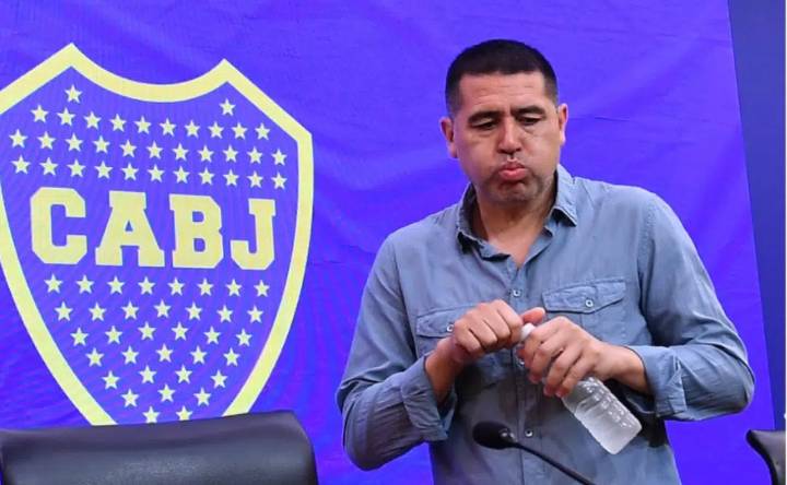 “Riquelme llamó a…”: el impactante ex entrenador que está cerca de sumarse a Boca