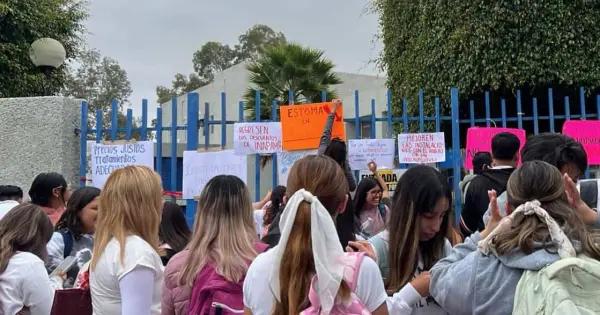Video | Toman Facultad de Estomatología; exigen mejora de instalaciones