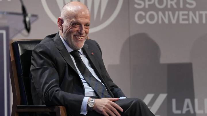 El drama de las inscripciones en LaLiga a días del estreno: el Levante, solo con 6 jugadores, el Barça, sin los fichajes, los 15 del Sevilla...