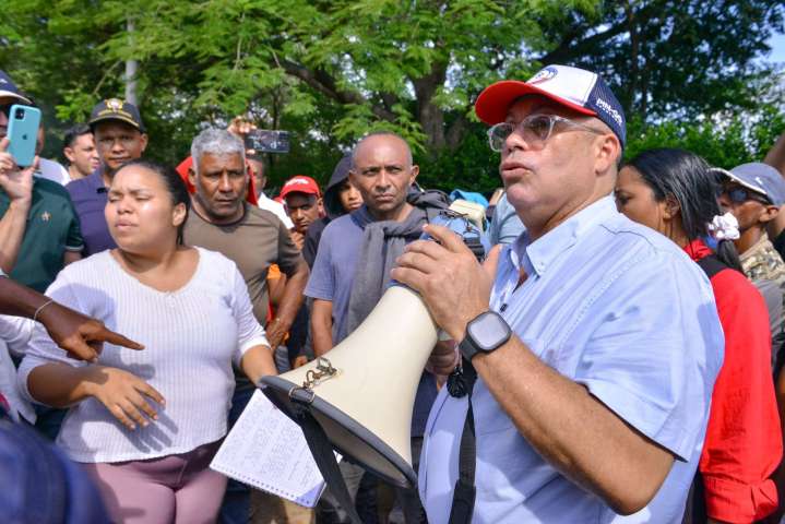 Alcalde de Valledupar logró acuerdos con comunidad de los corregimientos del norte para mejorar suministro de agua potable