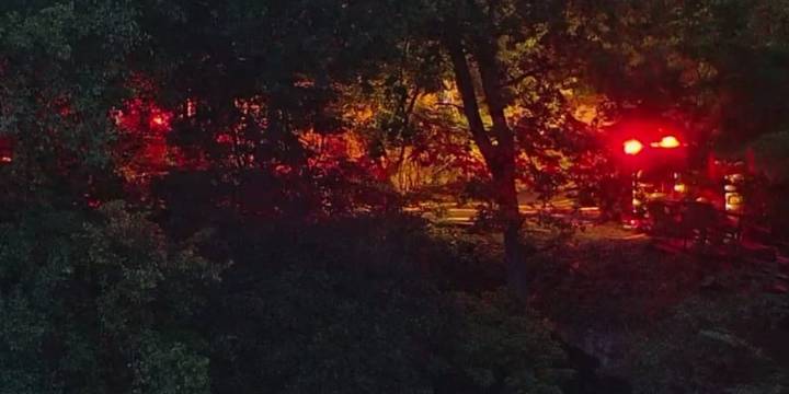 Firefighters in Eureka Springs, Ark., battle fire in vacant building