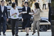 Corea del Sur: Fiscalía acusa formalmente a exprimera dama
