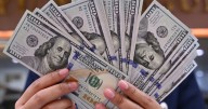 Funcionó el plan del Banco Central: el dólar bajo tras las limitaciones a los bancos