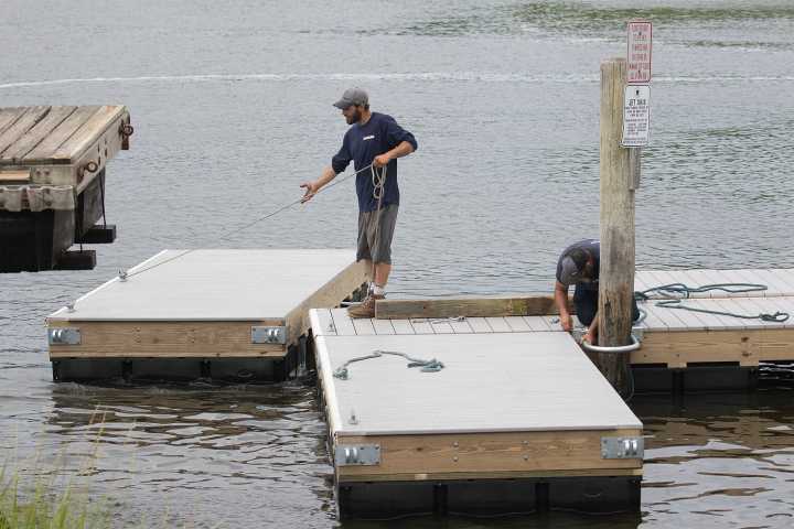 Landing work ramps up at Hix Bridge