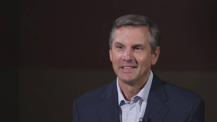 Derek Dooley calls 'outsider' status an advantage, discusses voting record in past elections