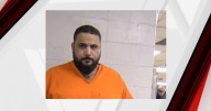 VIDEO | Man facing domestic violence charge tackled by deputies after bolting from courtroom