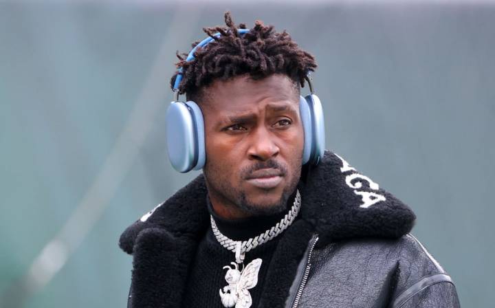 Texans’ CJ Gardner-Johnson Makes $70M Demand Amid Injury While Announcing Career Move Away From NFL C.J. Gardner-Johnson’s $70M demand, career pivot, and sudden injury leave fans wondering: what’s his