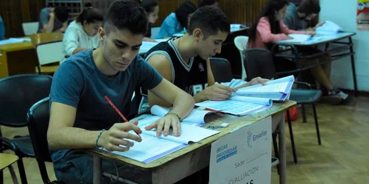 Becas Progresar 2025: hasta cuándo hay tiempo de anotarse y quiénes pueden inscribirse