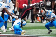 Partido de pretemporada entre Lions y Falcons termina antes por lesión de Morice Norris