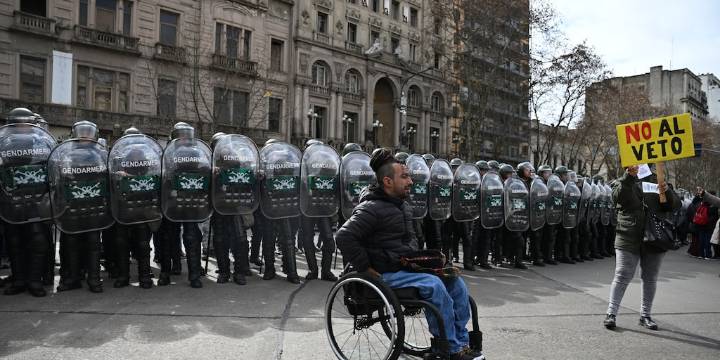 Un juez federal declaró inconstitucional el veto de Milei a la Ley de Emergencia en Discapacidad